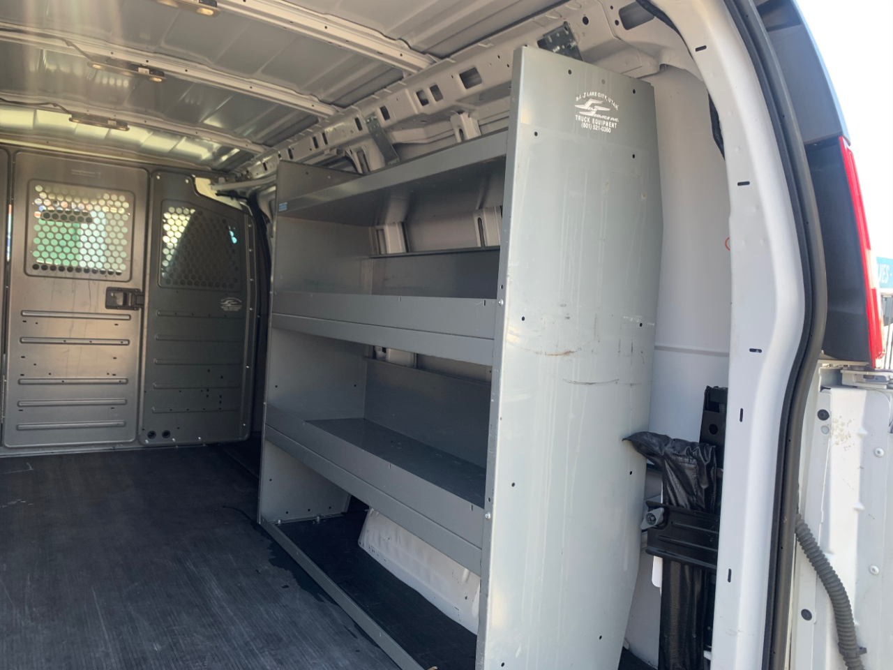 Chevrolet Express Cargo Van RWD 2500 135" 2022