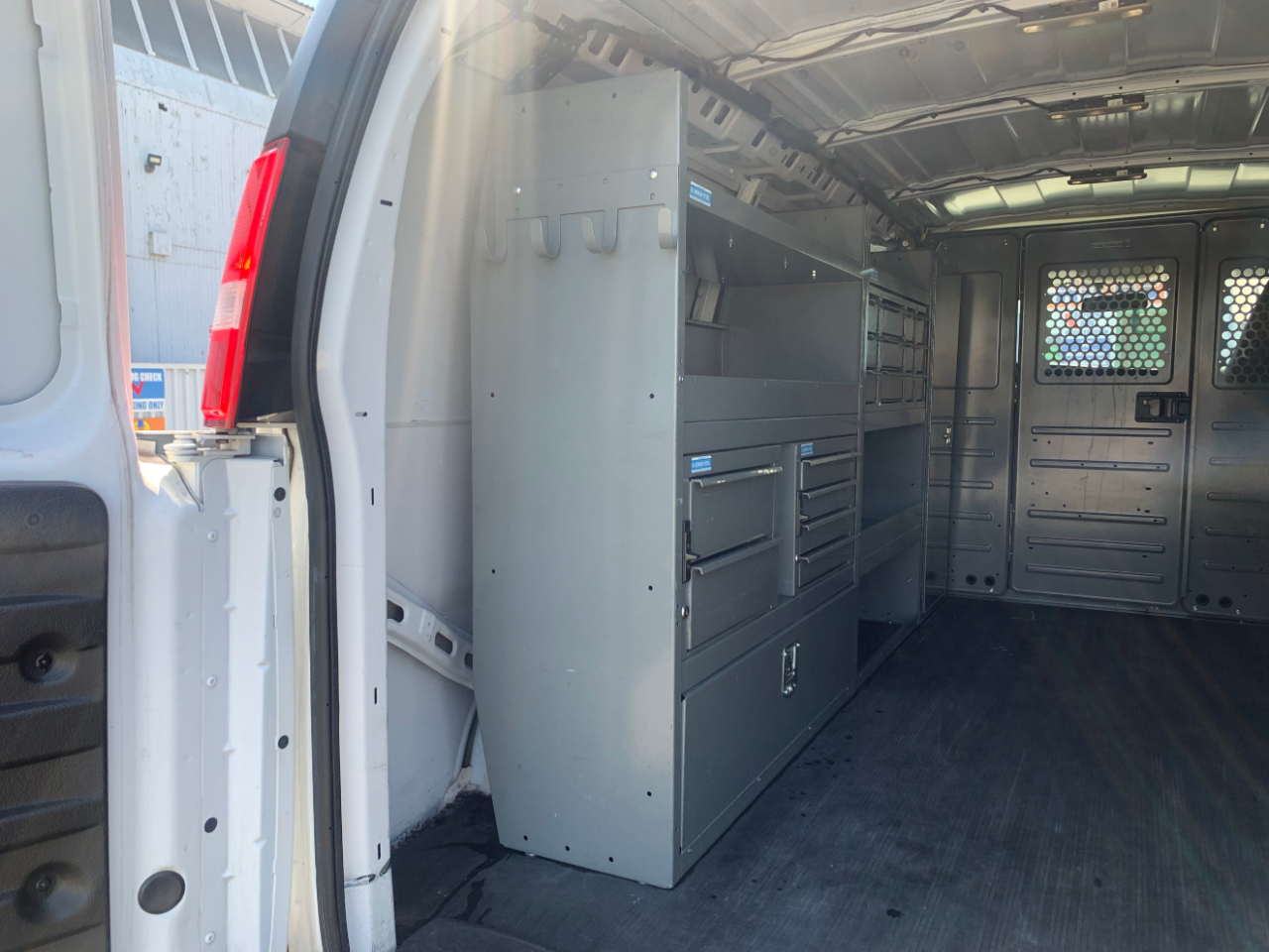 Chevrolet Express Cargo Van RWD 2500 135" 2022