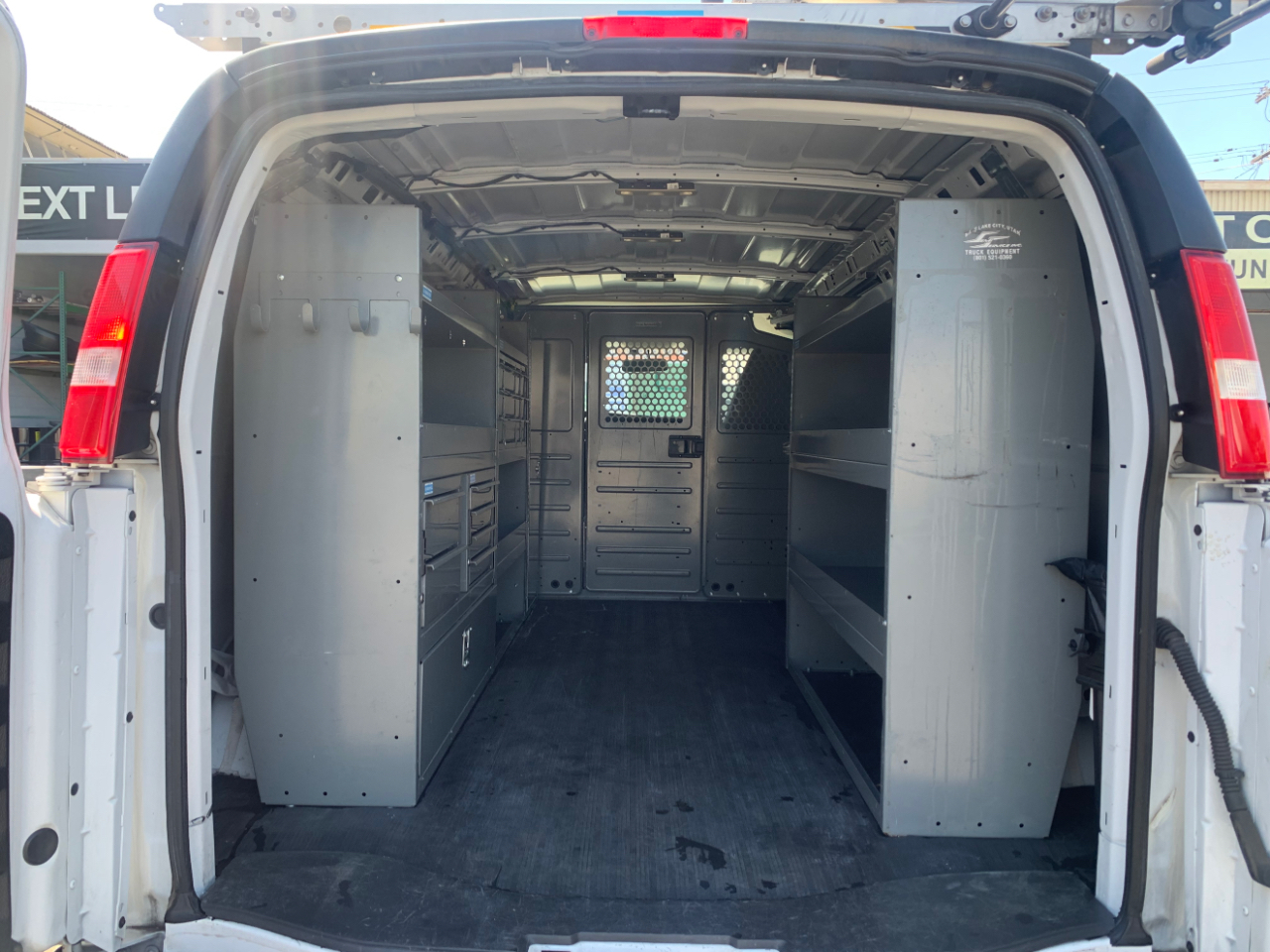 Chevrolet Express Cargo Van RWD 2500 135" 2022