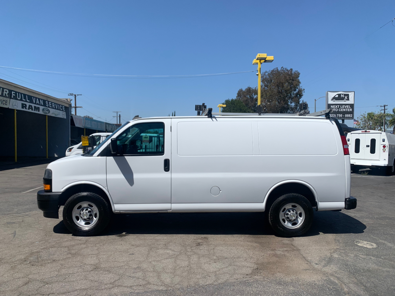 Chevrolet Express Cargo Van RWD 2500 135" 2022