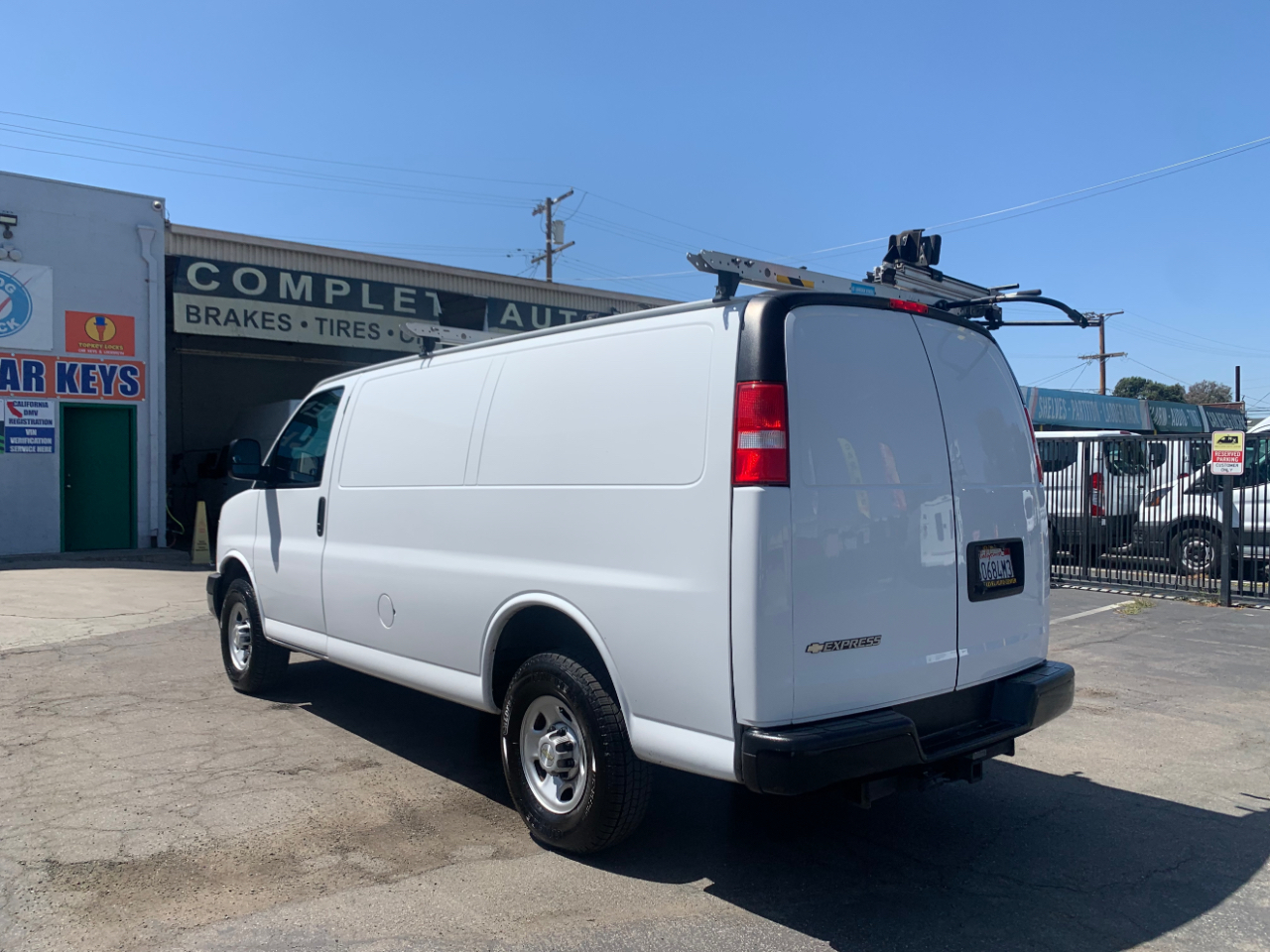 Chevrolet Express Cargo Van RWD 2500 135" 2022