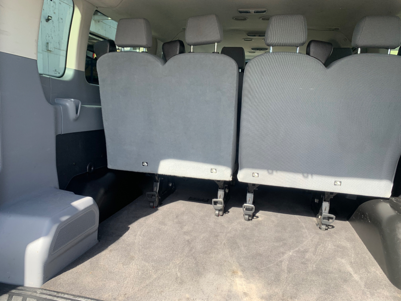 Ford Transit Wagon T-350 148" Low Roof XLT Sliding RH Dr 2017