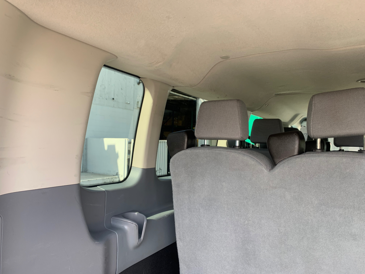 Ford Transit Wagon T-350 148" Low Roof XLT Sliding RH Dr 2017
