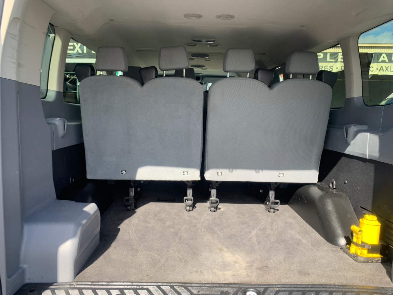 Ford Transit Wagon T-350 148" Low Roof XLT Sliding RH Dr 2017