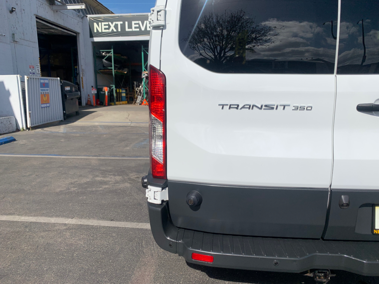 Ford Transit Wagon T-350 148" Low Roof XLT Sliding RH Dr 2017