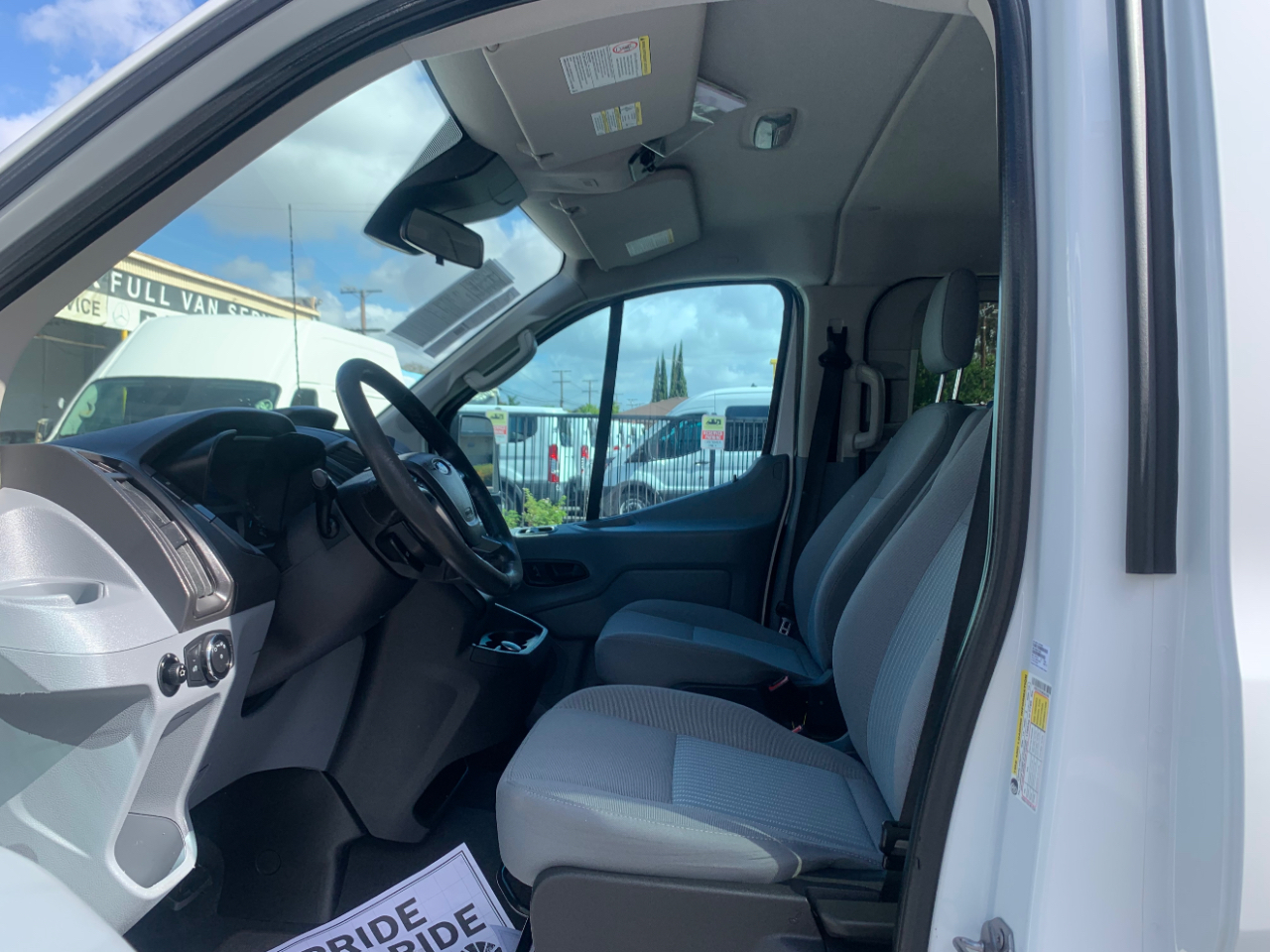Ford Transit Wagon T-350 148" Low Roof XLT Sliding RH Dr 2017