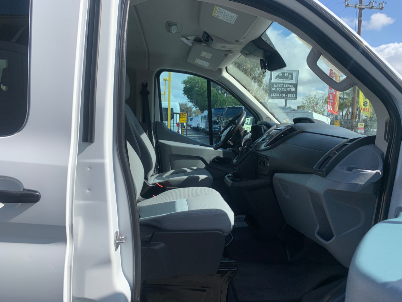 Ford Transit Wagon T-350 148" Low Roof XLT Sliding RH Dr 2017