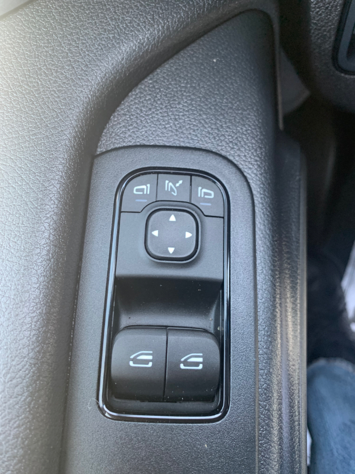 Mercedes-Benz Sprinter Van 2500 High Roof V6 170" RWD 2022