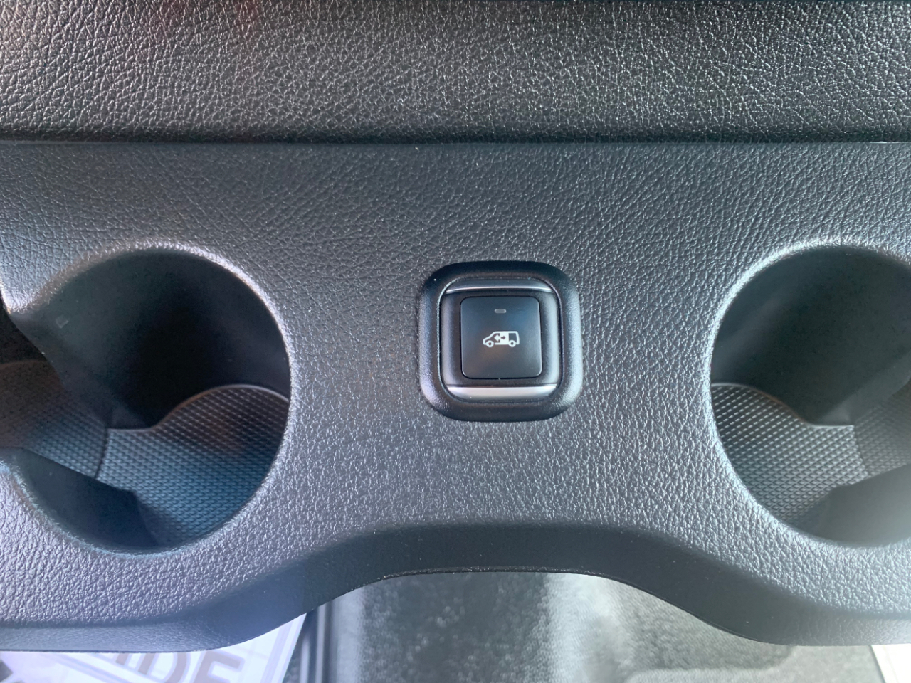 Mercedes-Benz Sprinter Van 2500 High Roof V6 170" RWD 2022