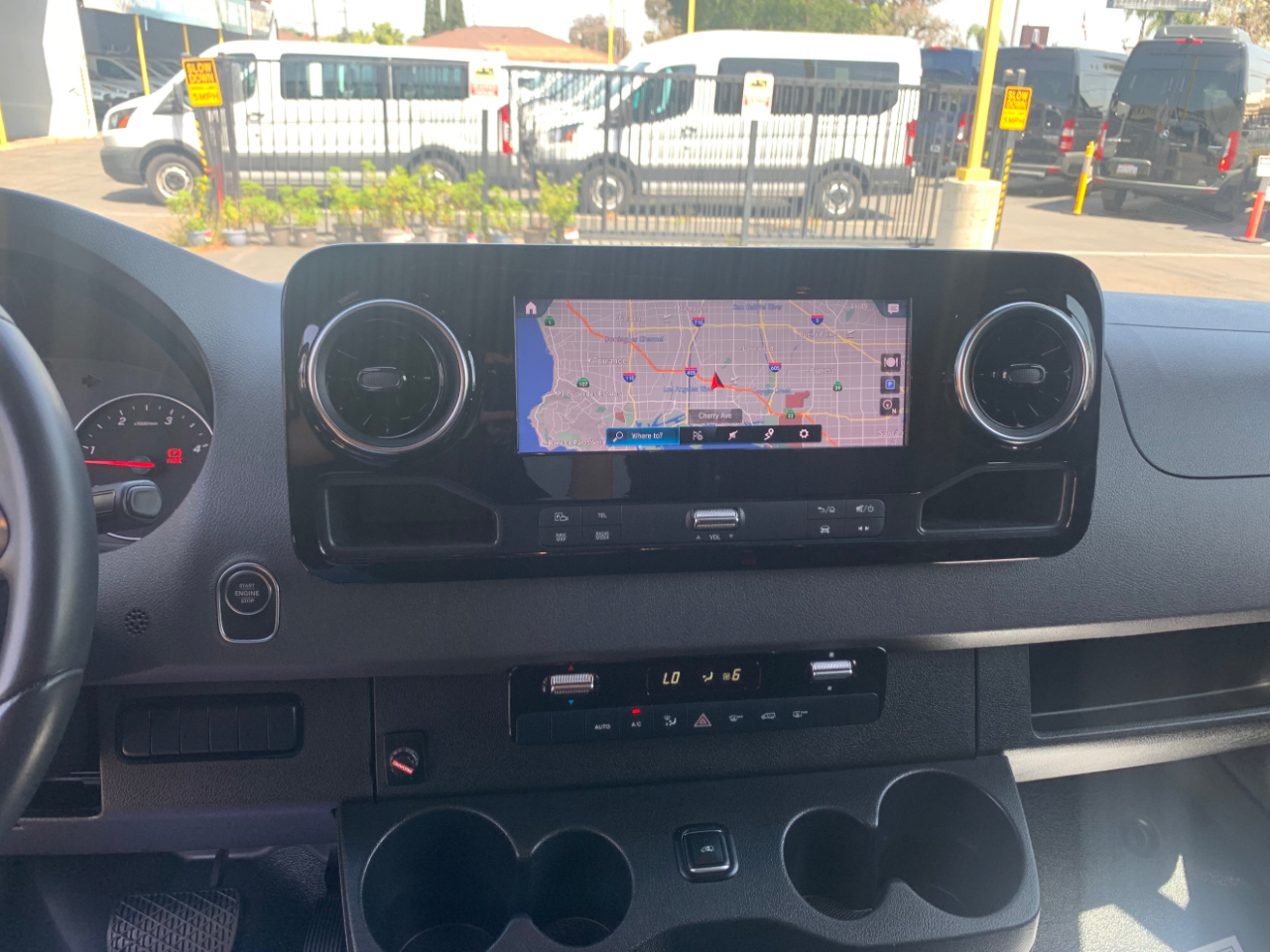 Mercedes-Benz Sprinter Van 2500 High Roof V6 170" RWD 2022