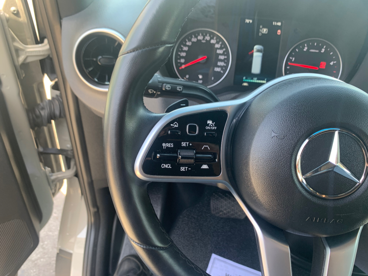 Mercedes-Benz Sprinter Van 2500 High Roof V6 170" RWD 2022