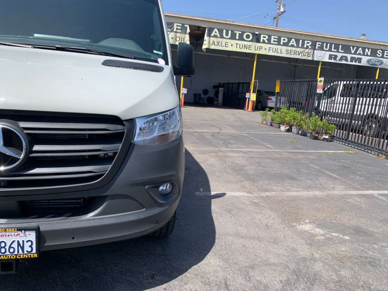 Mercedes-Benz Sprinter Van 2500 High Roof V6 170" RWD 2022