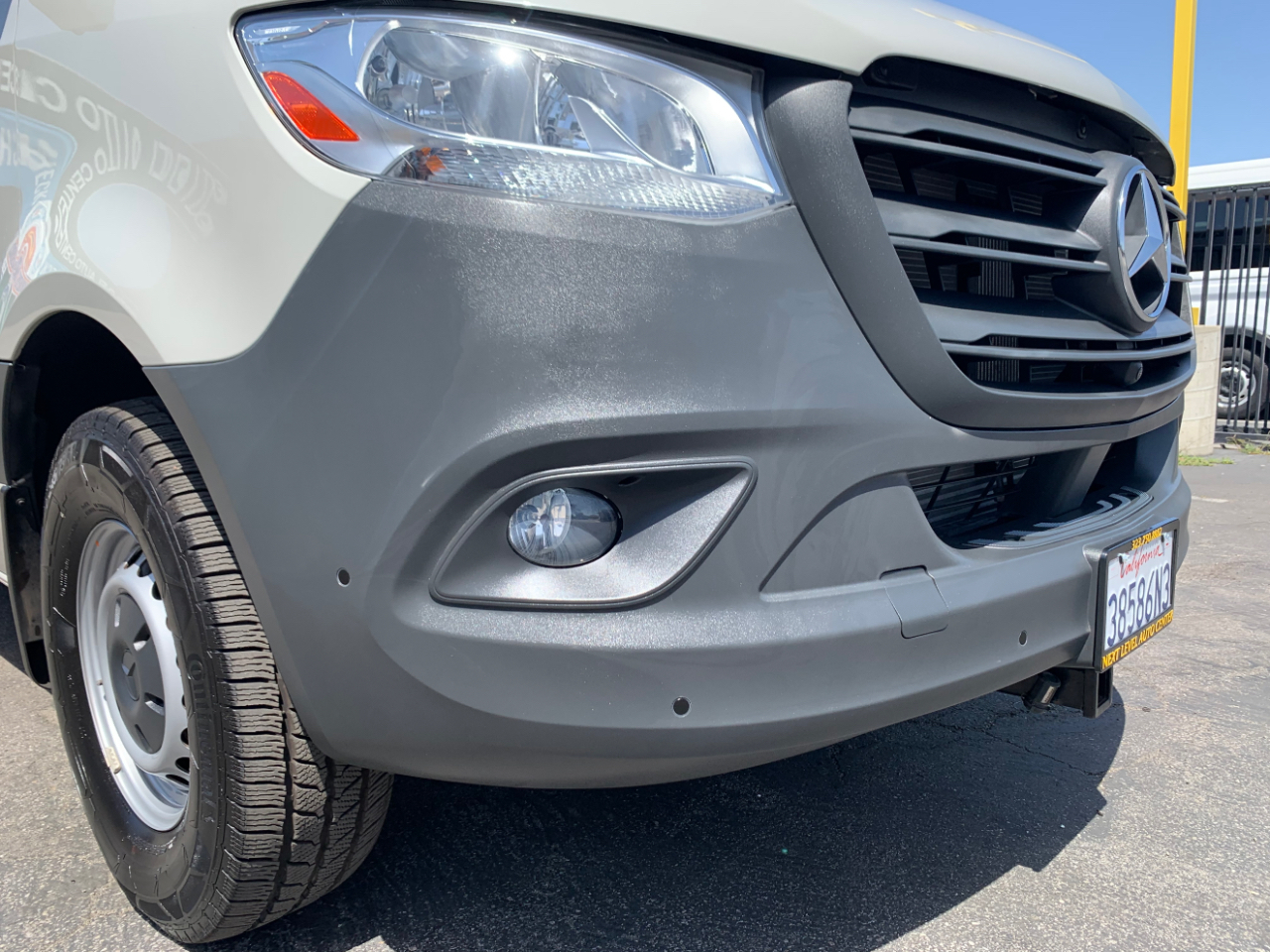 Mercedes-Benz Sprinter Van 2500 High Roof V6 170" RWD 2022