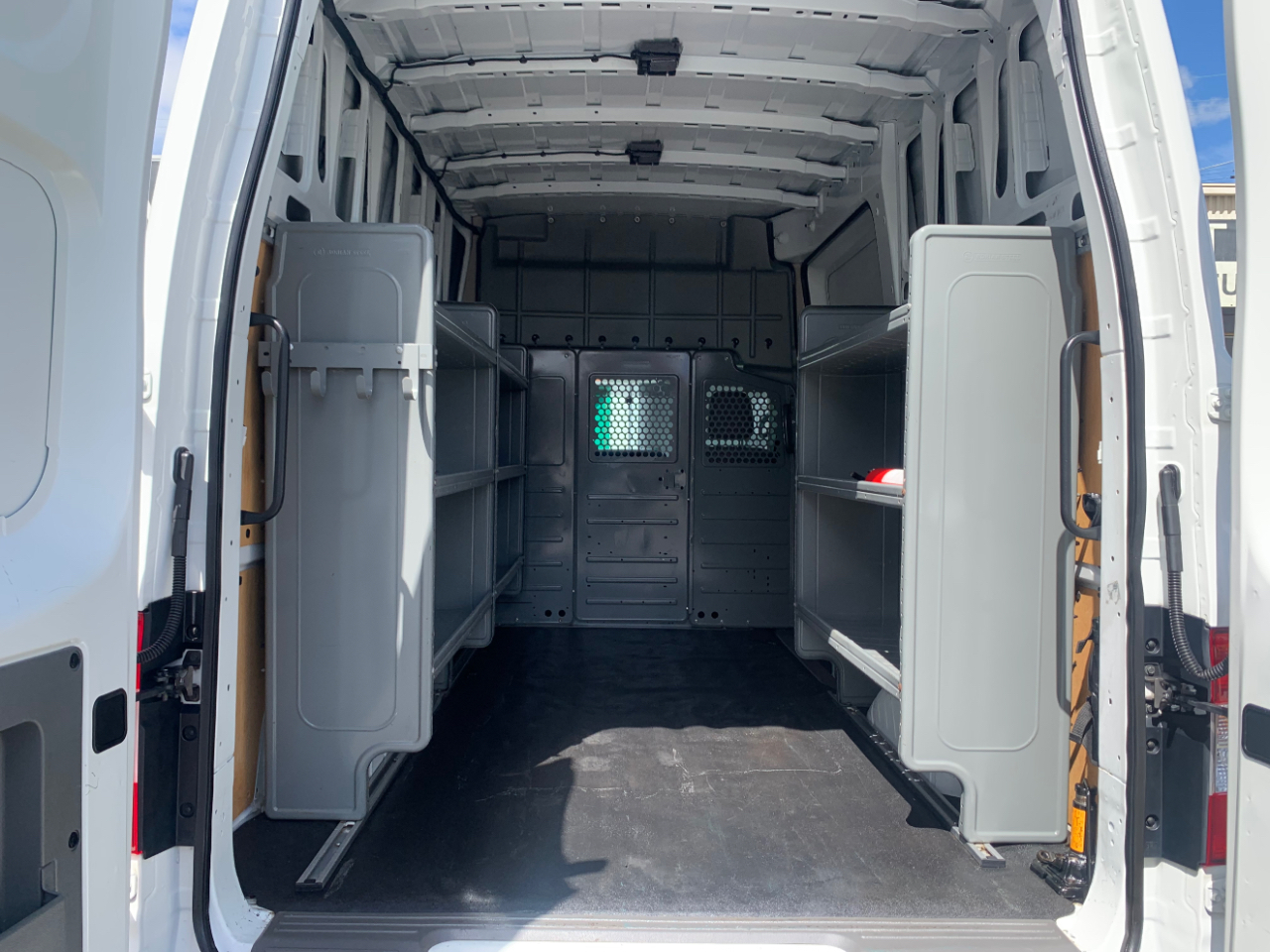 Nissan NV Cargo NV2500 HD High Roof V8 SV 2019