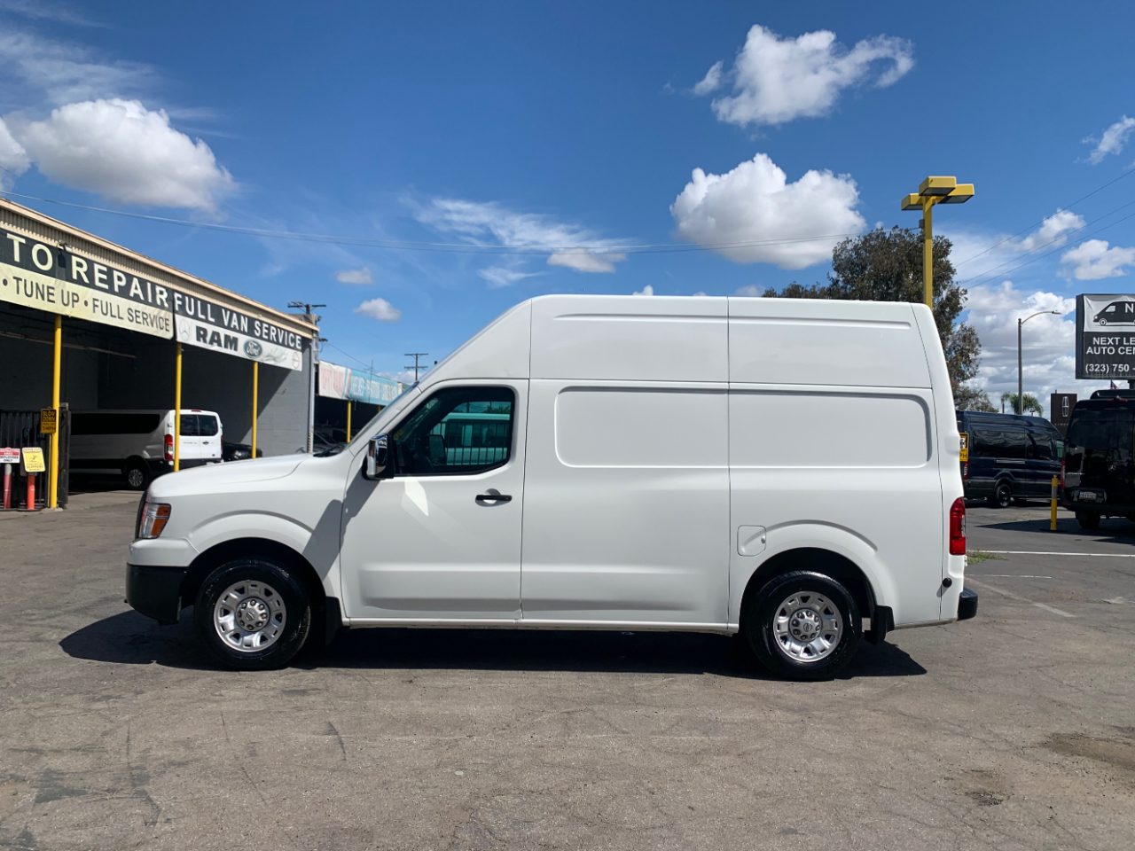 Nissan NV Cargo NV2500 HD High Roof V8 SV 2019