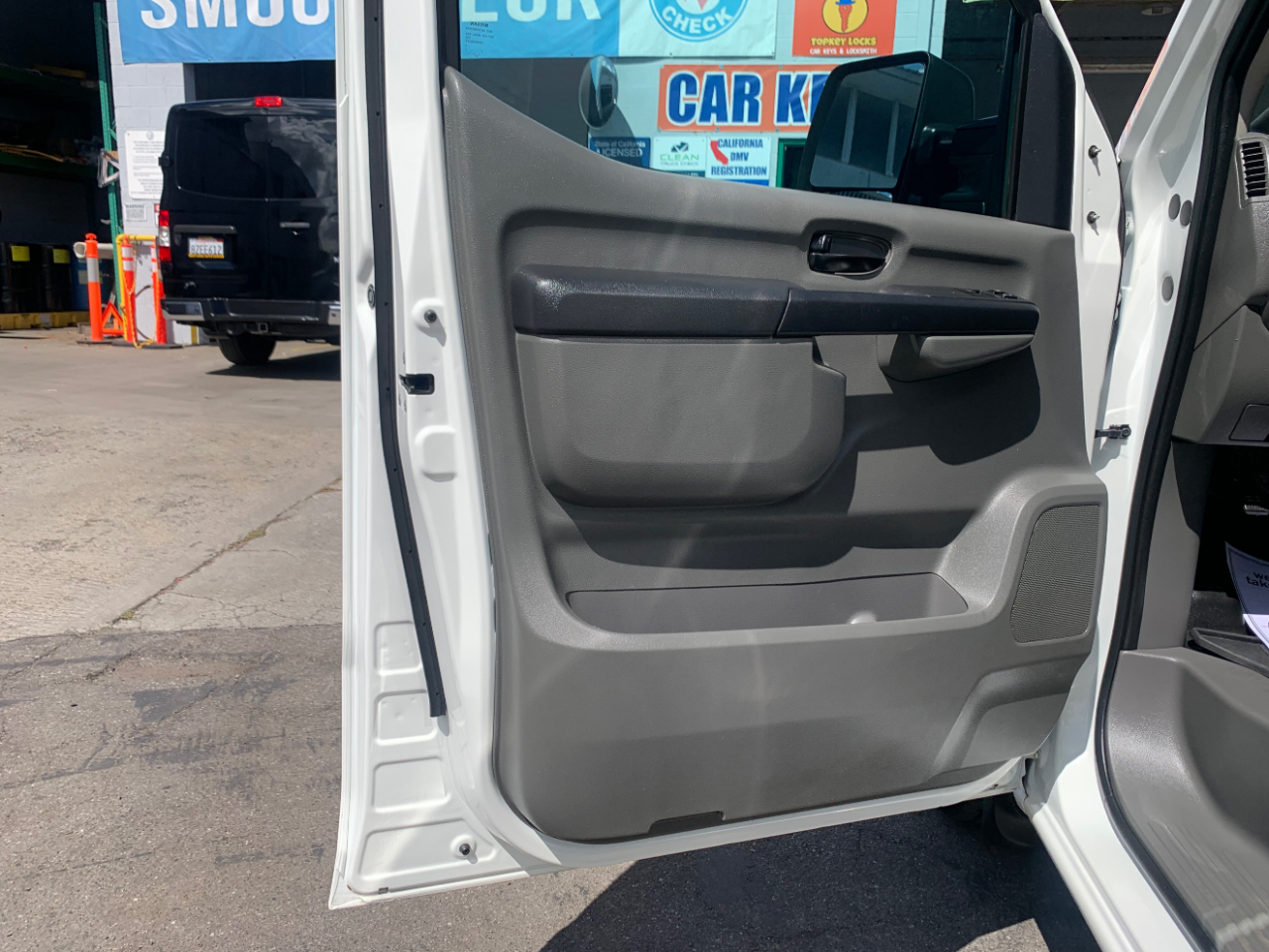 Nissan NV Cargo NV2500 HD High Roof V8 SV 2019