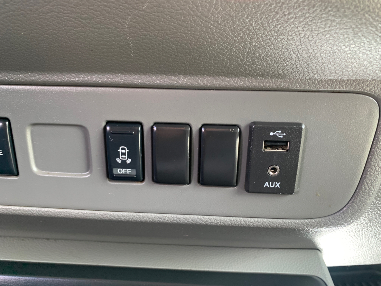 Nissan NV Cargo NV2500 HD High Roof V8 SV 2019