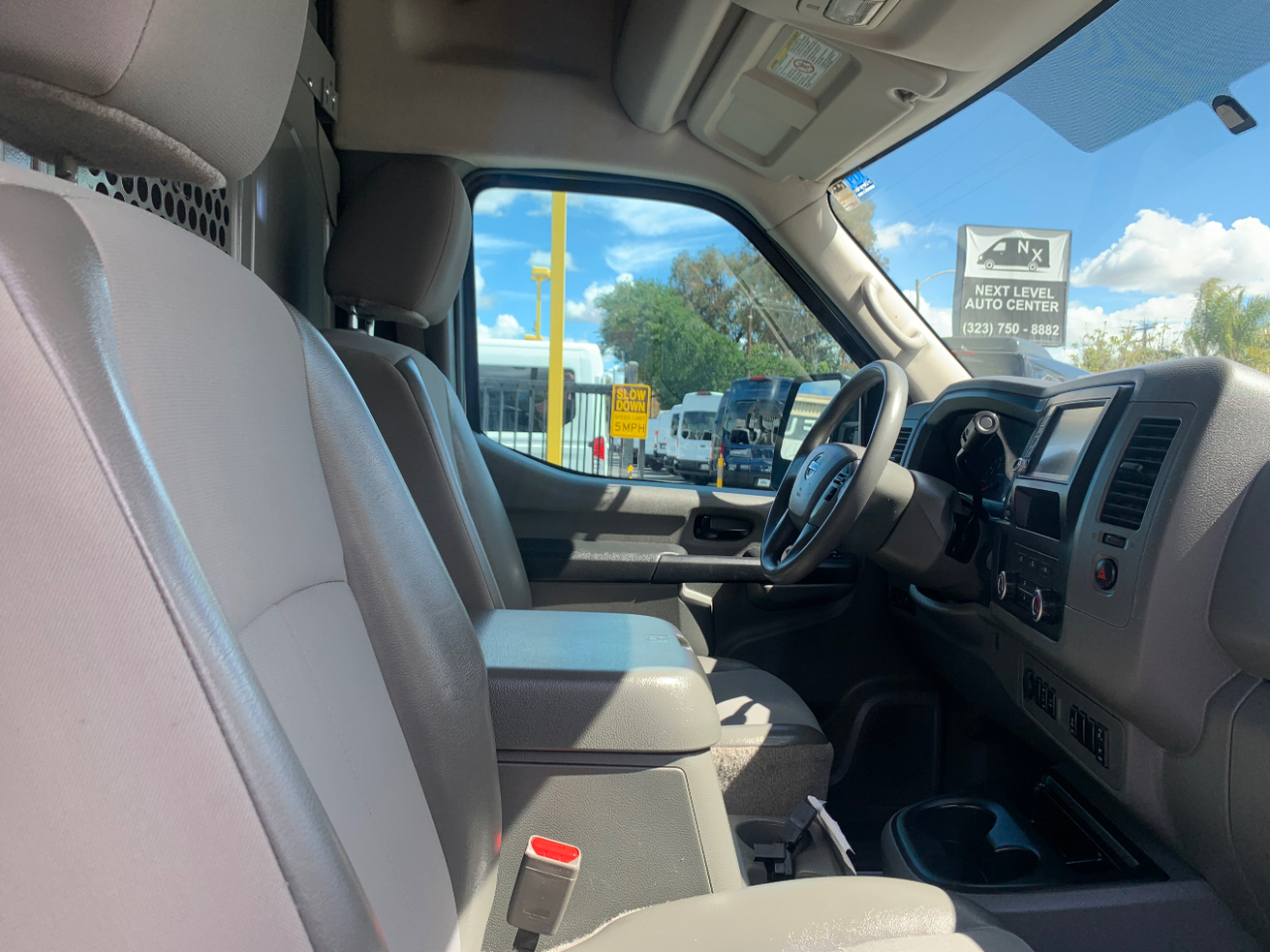 Nissan NV Cargo NV2500 HD High Roof V8 SV 2019