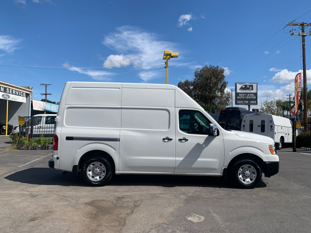 Nissan NV Cargo NV2500 HD High Roof V8 SV 2019