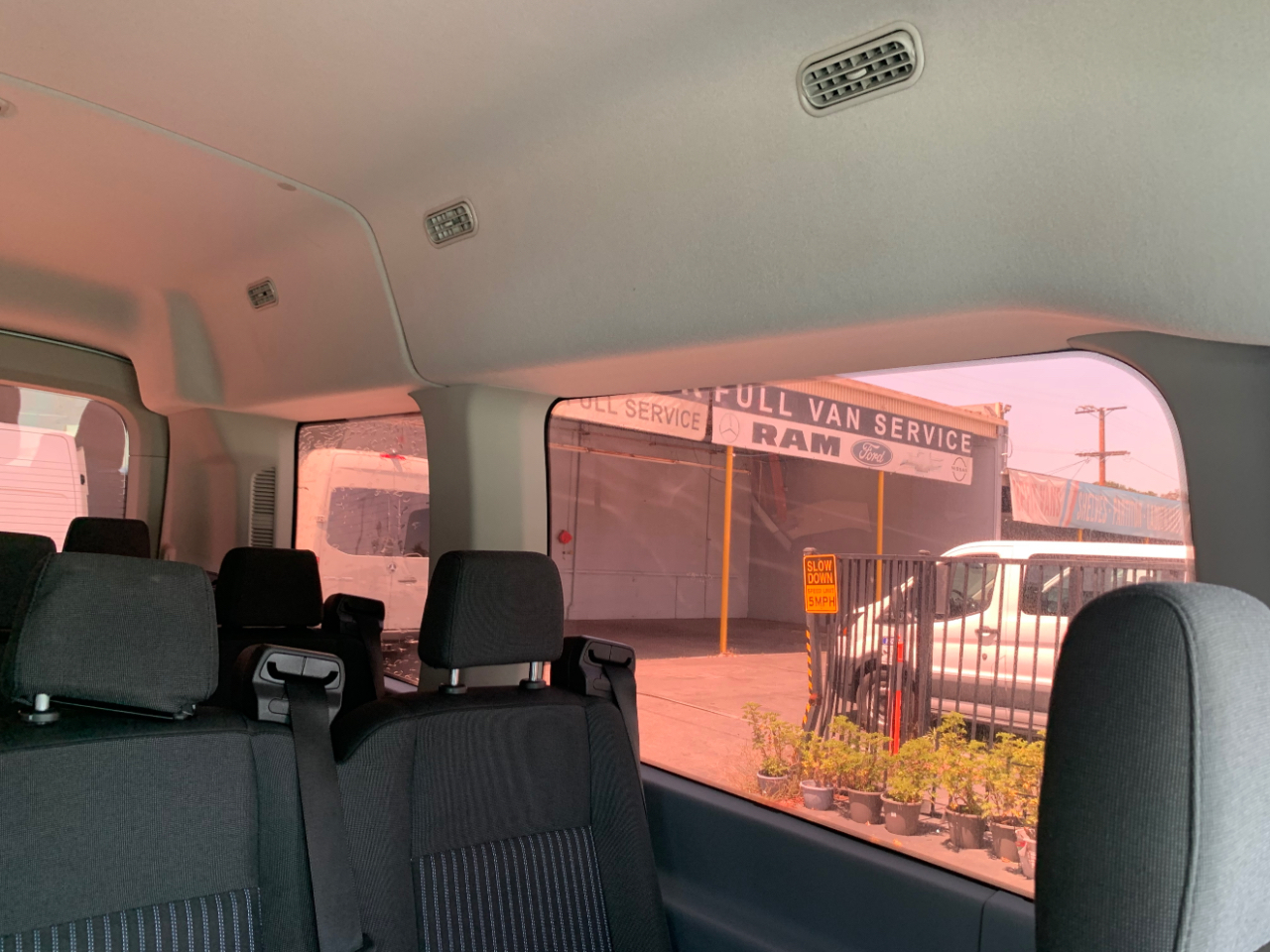 Ford Transit Passenger Wagon T-150 130" Med Roof XLT Sliding RH Dr 2019