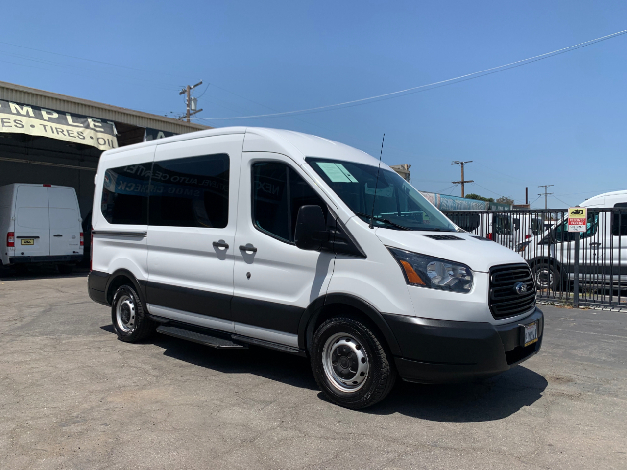 Ford Transit Passenger Wagon T-150 130" Med Roof XLT Sliding RH Dr 2019