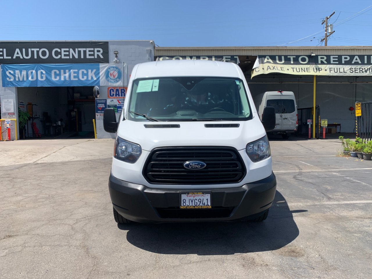Ford Transit Passenger Wagon T-150 130" Med Roof XLT Sliding RH Dr 2019