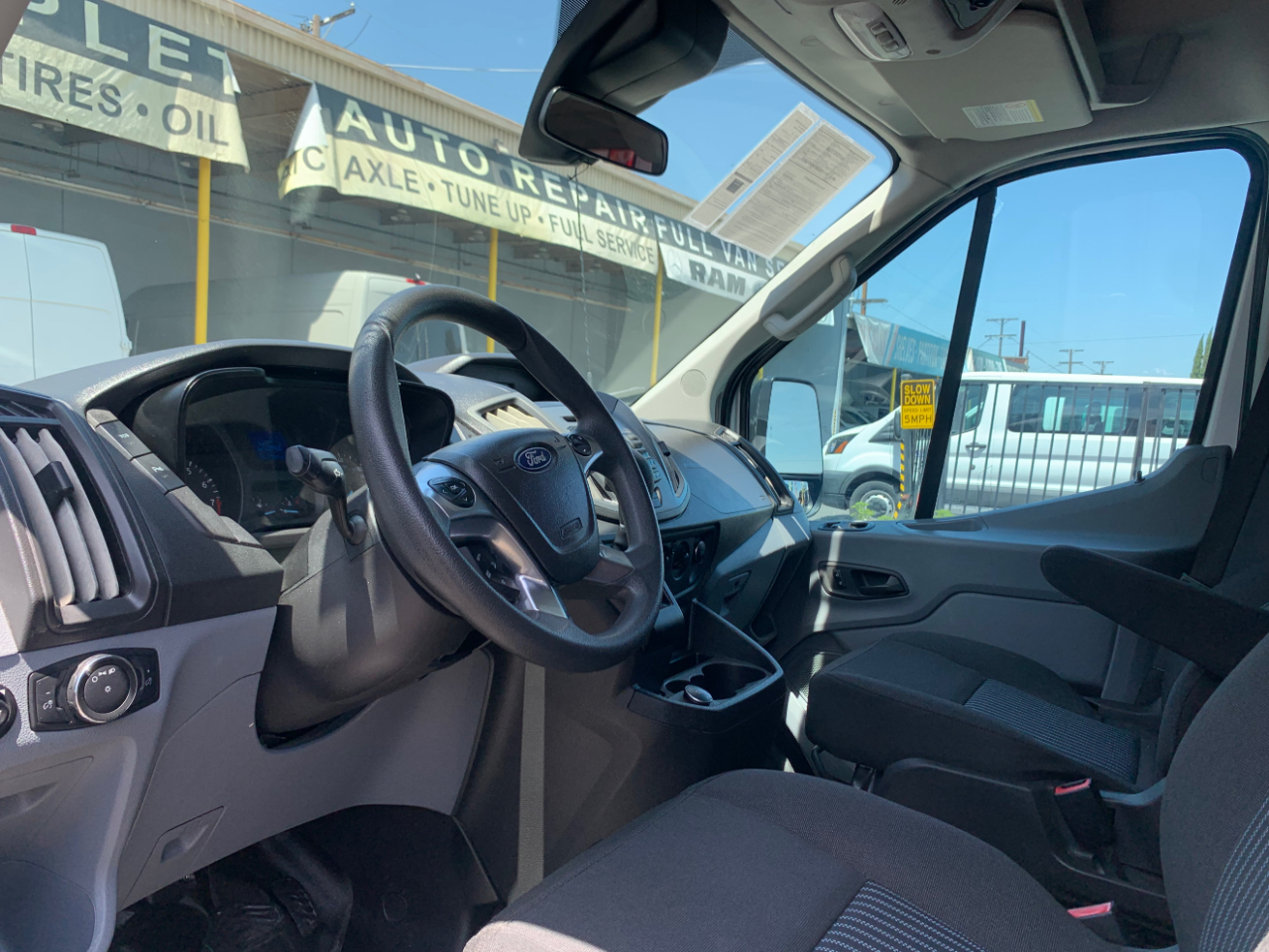 Ford Transit Passenger Wagon T-150 130" Med Roof XLT Sliding RH Dr 2019