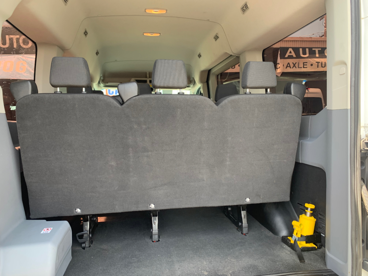 Ford Transit Passenger Wagon T-150 130" Med Roof XLT Sliding RH Dr 2019