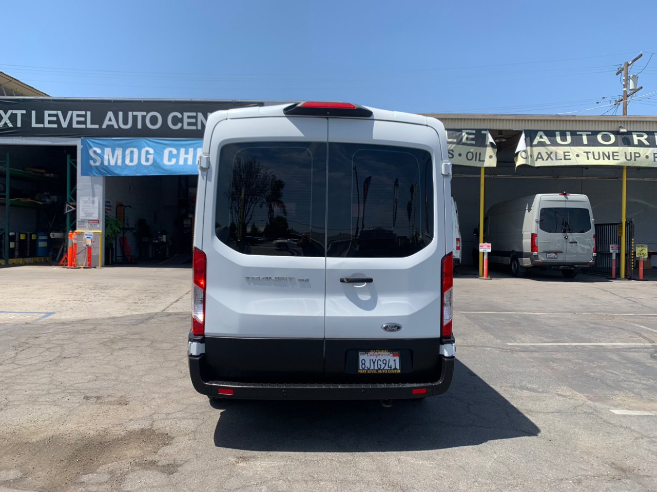 Ford Transit Passenger Wagon T-150 130" Med Roof XLT Sliding RH Dr 2019