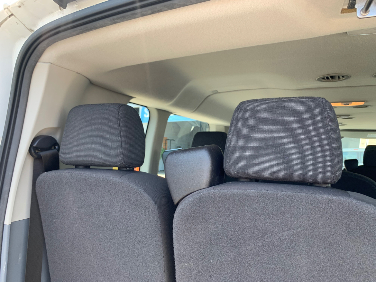 Ford Transit Passenger Wagon T-350 148" Low Roof XLT Swing-Out RH Dr 2018