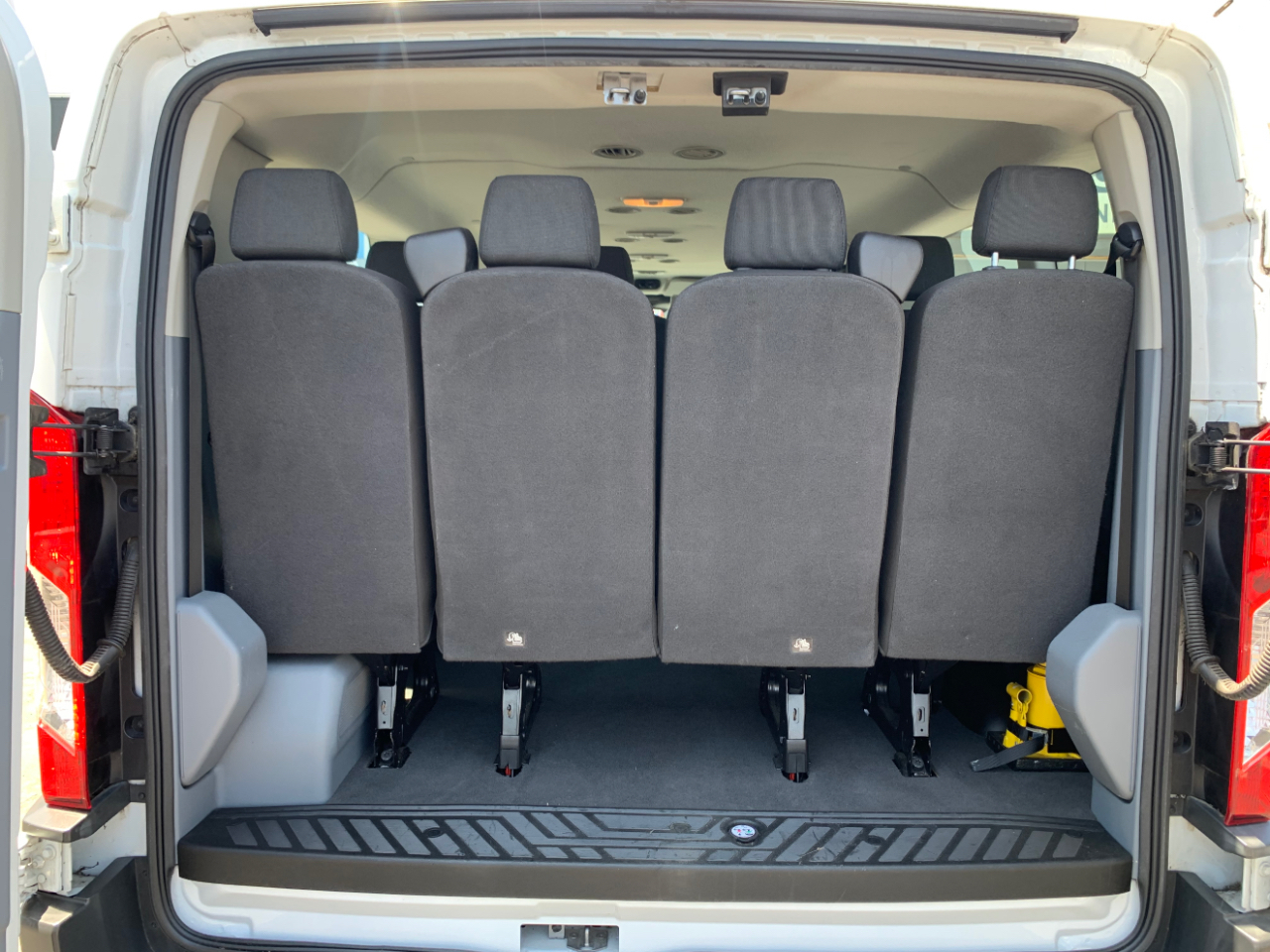 Ford Transit Passenger Wagon T-350 148" Low Roof XLT Swing-Out RH Dr 2018