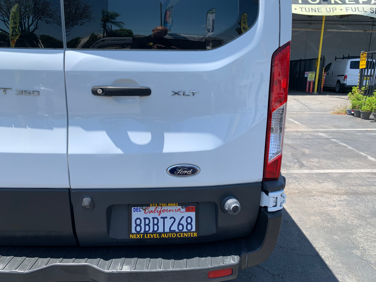 Ford Transit Passenger Wagon T-350 148" Low Roof XLT Swing-Out RH Dr 2018