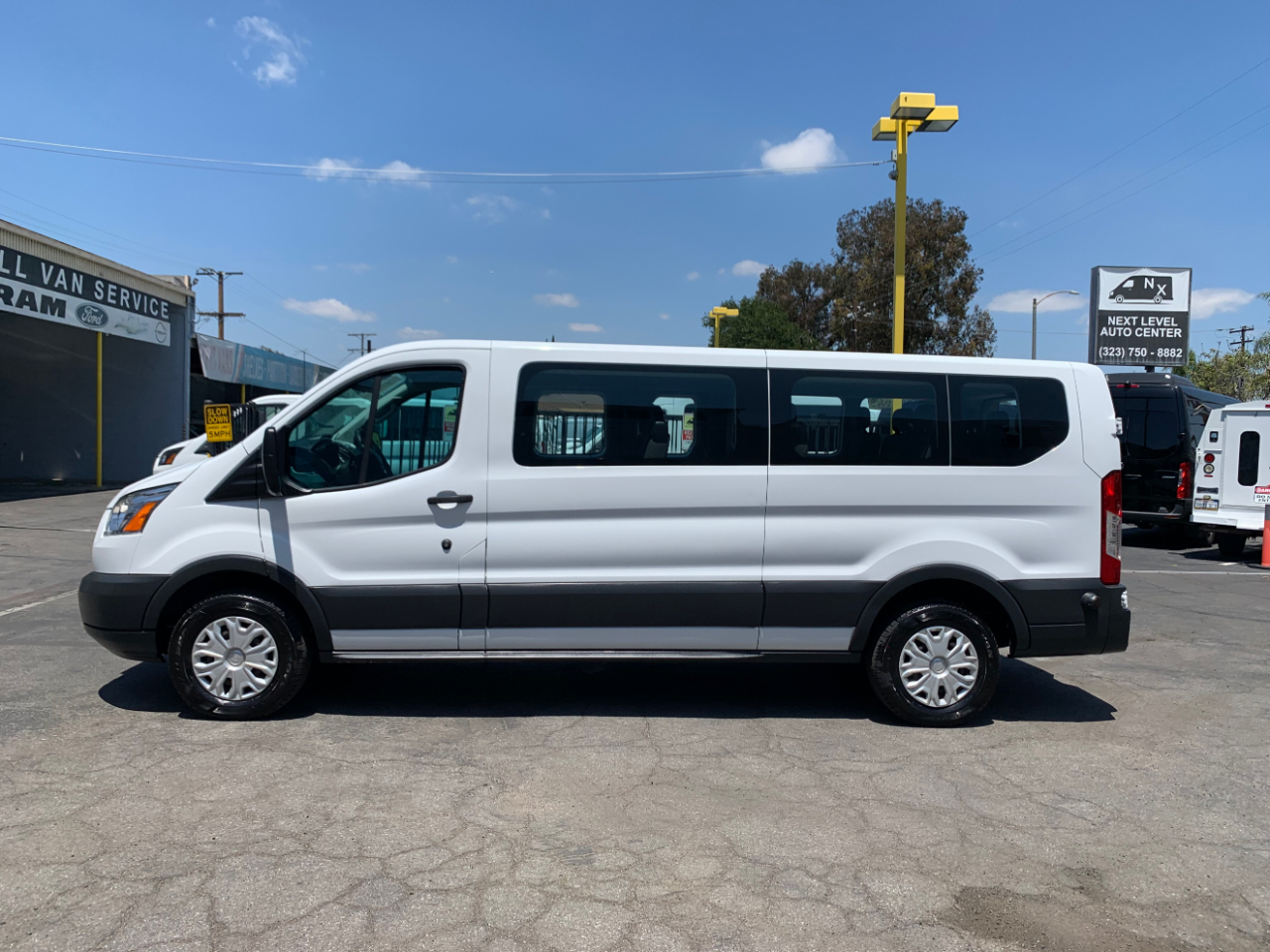 Ford Transit Passenger Wagon T-350 148" Low Roof XLT Swing-Out RH Dr 2018