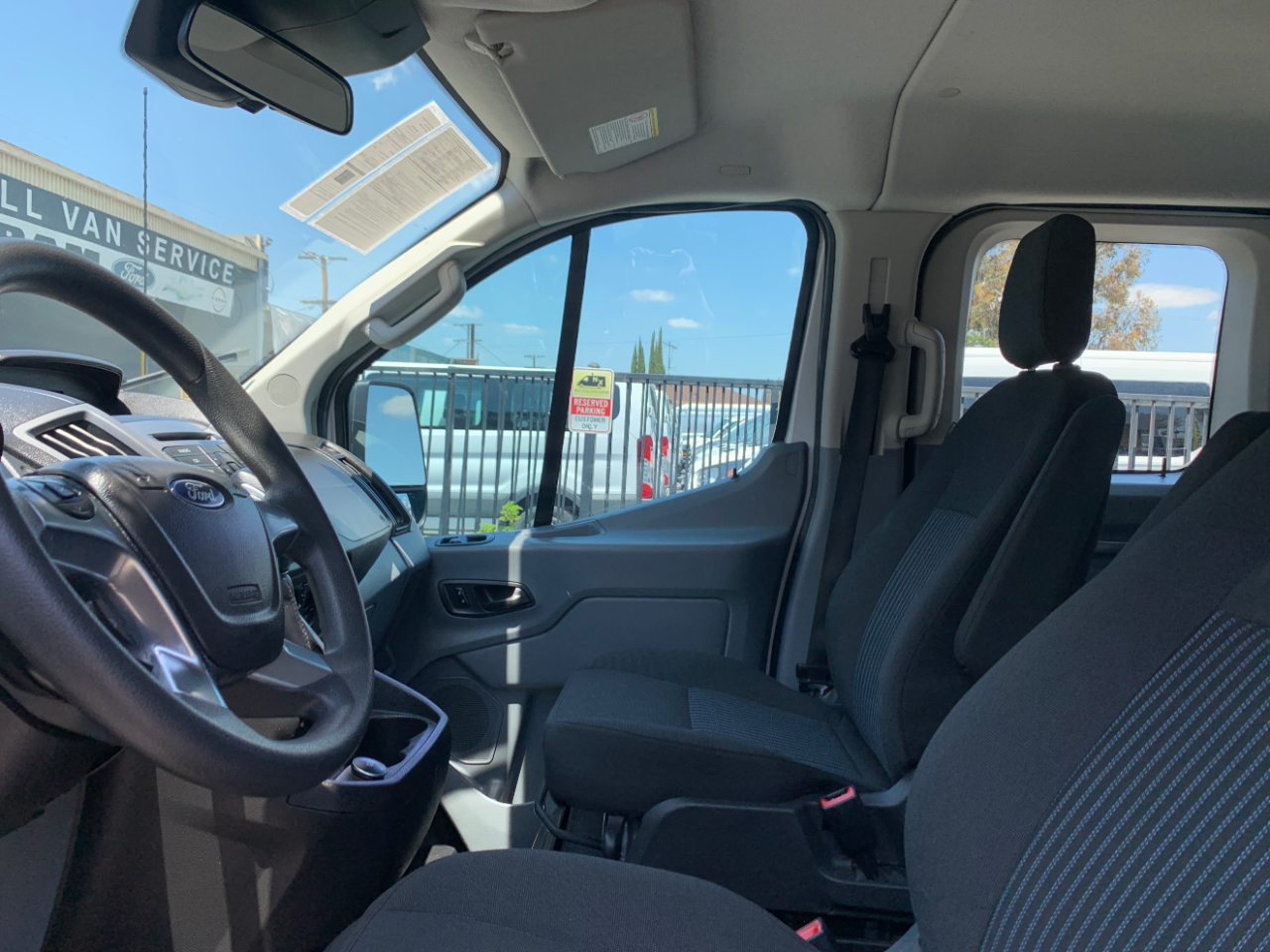 Ford Transit Passenger Wagon T-350 148" Low Roof XLT Swing-Out RH Dr 2018