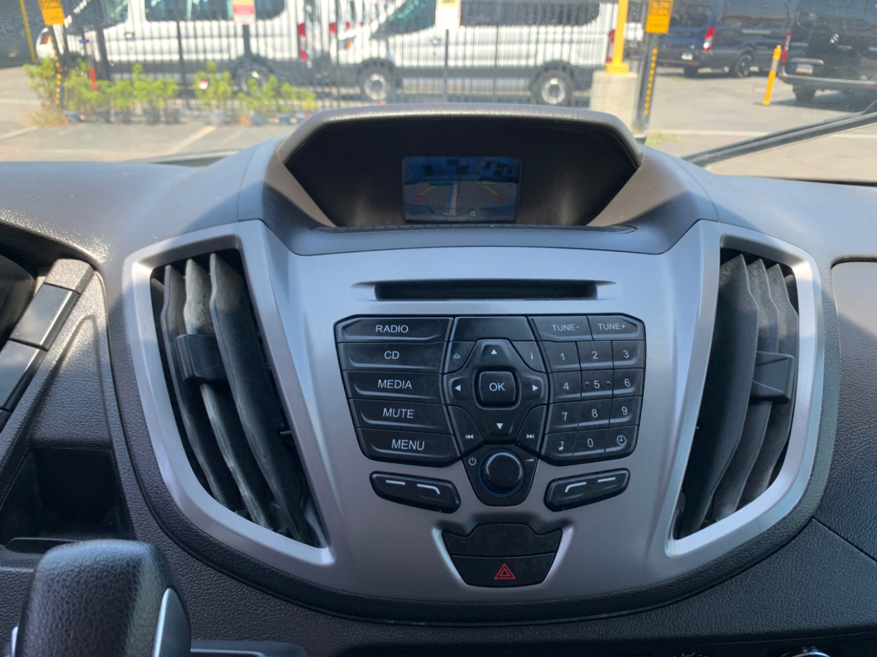 Ford Transit Passenger Wagon T-350 148" Low Roof XLT Swing-Out RH Dr 2018