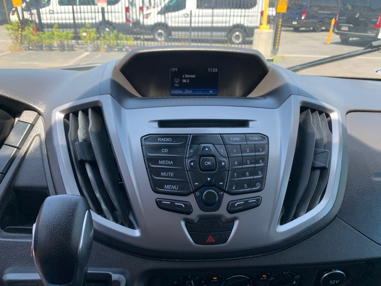Ford Transit Passenger Wagon T-350 148" Low Roof XLT Swing-Out RH Dr 2018