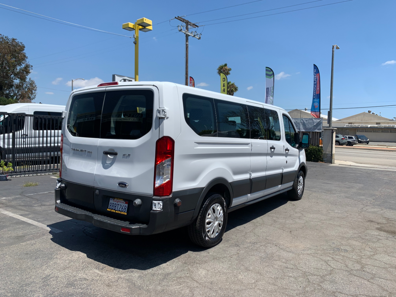 Ford Transit Passenger Wagon T-350 148" Low Roof XLT Swing-Out RH Dr 2018