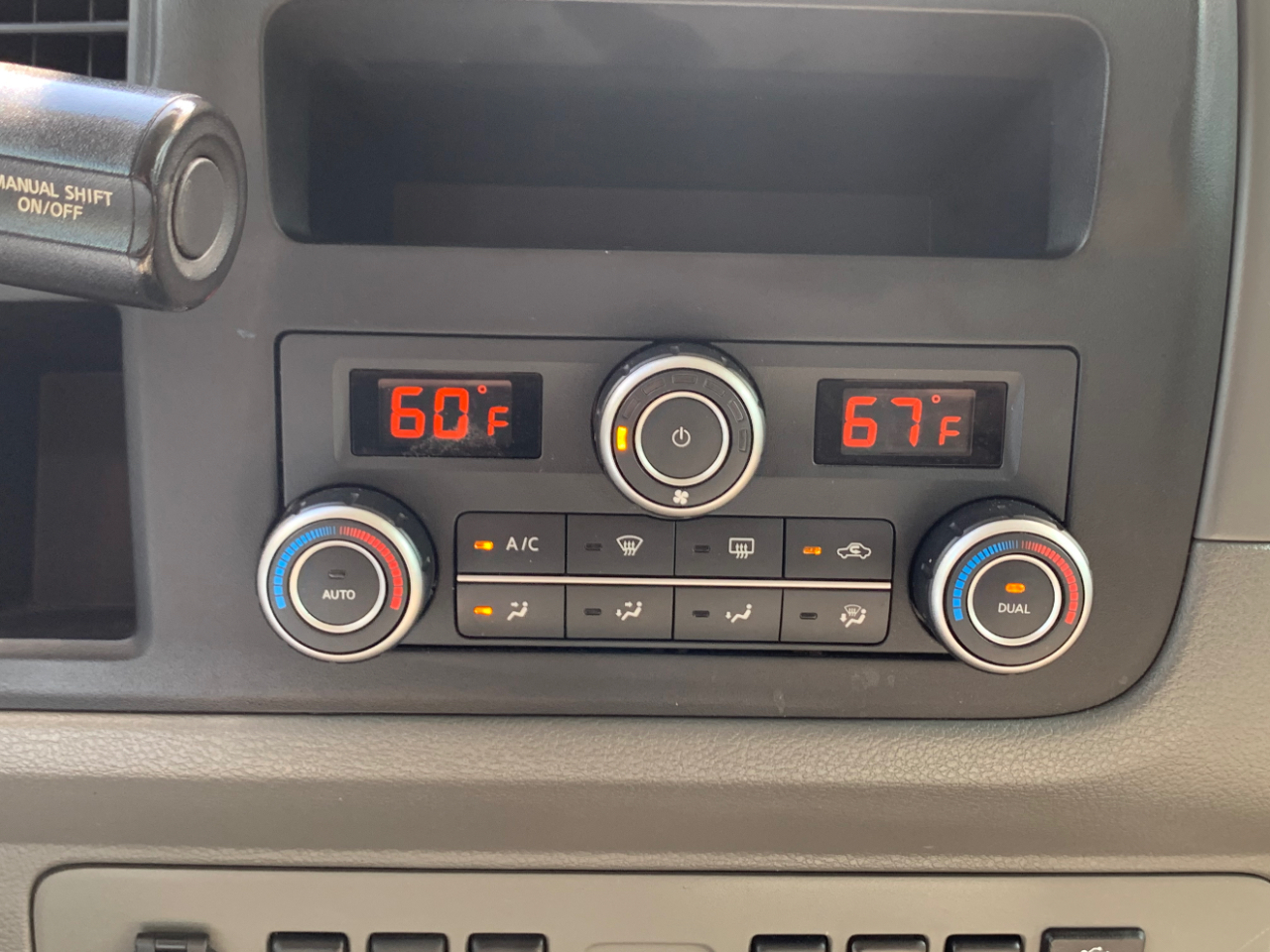 Nissan NV Passenger NV3500 HD SL V8 2019