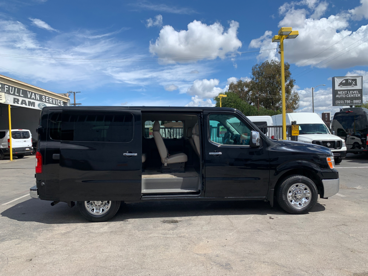 Nissan NV Passenger NV3500 HD SL V8 2019