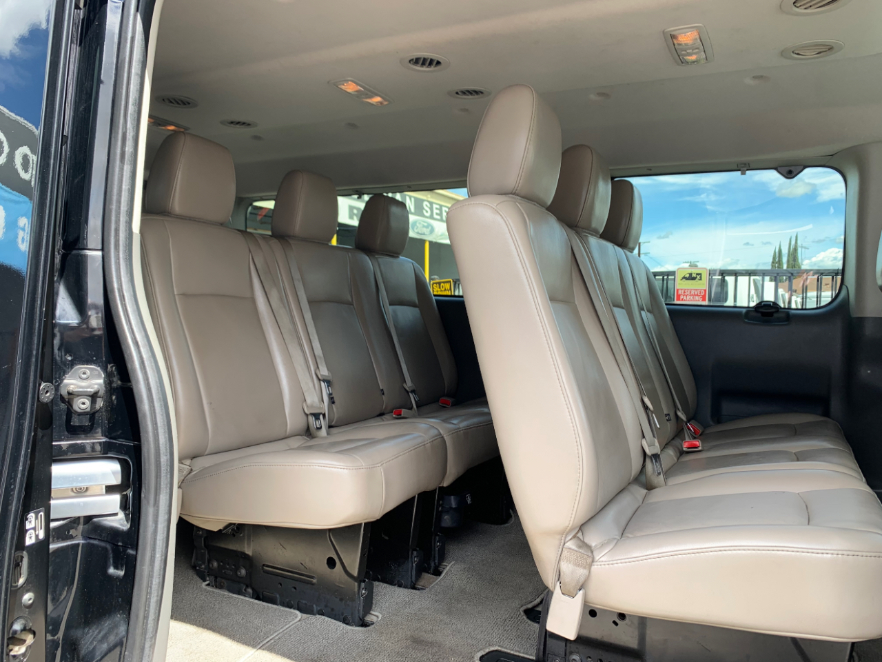 Nissan NV Passenger NV3500 HD SL V8 2019