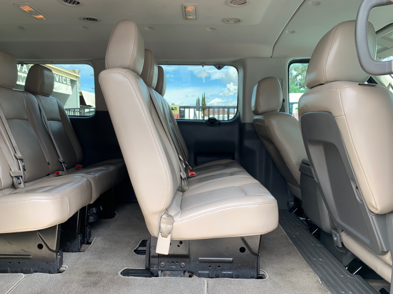Nissan NV Passenger NV3500 HD SL V8 2019