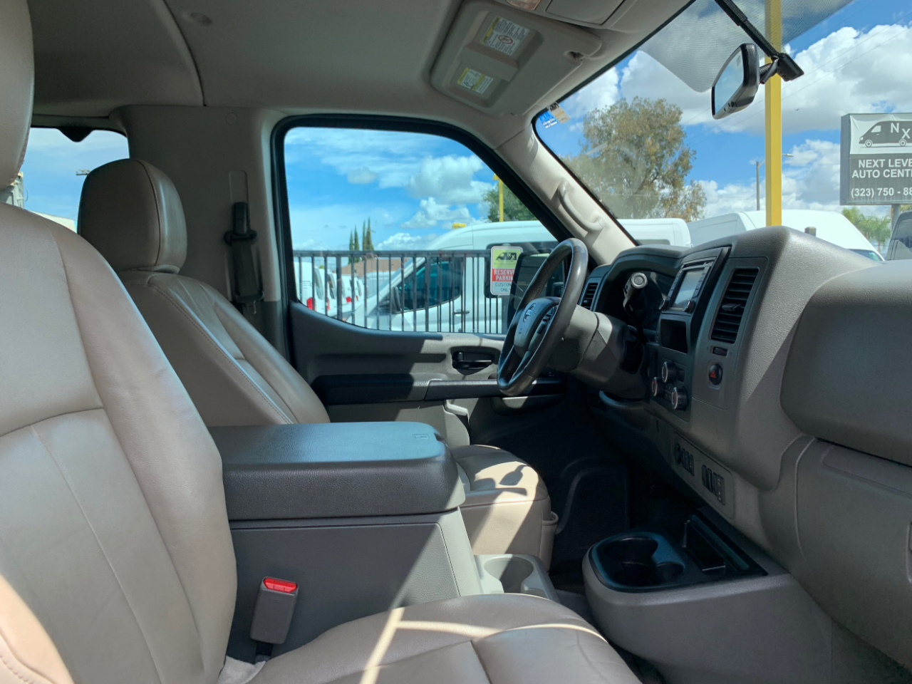 Nissan NV Passenger NV3500 HD SL V8 2019