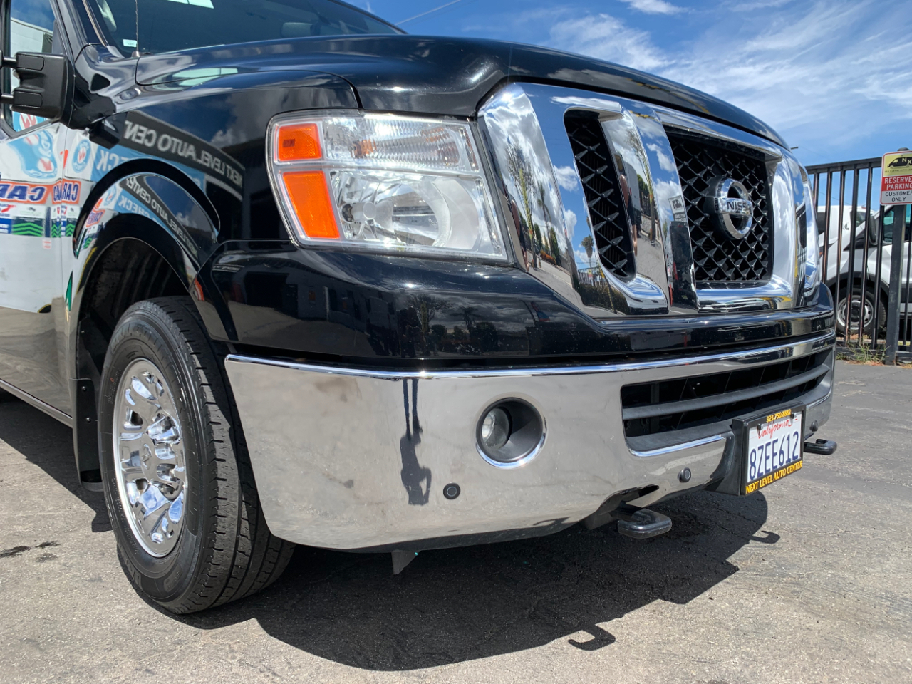 Nissan NV Passenger NV3500 HD SL V8 2019