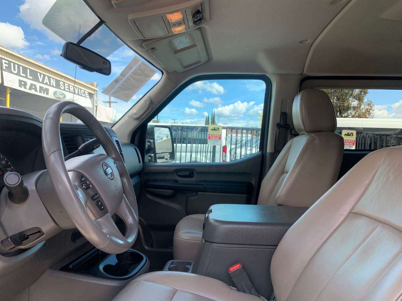 Nissan NV Passenger NV3500 HD SL V8 2019