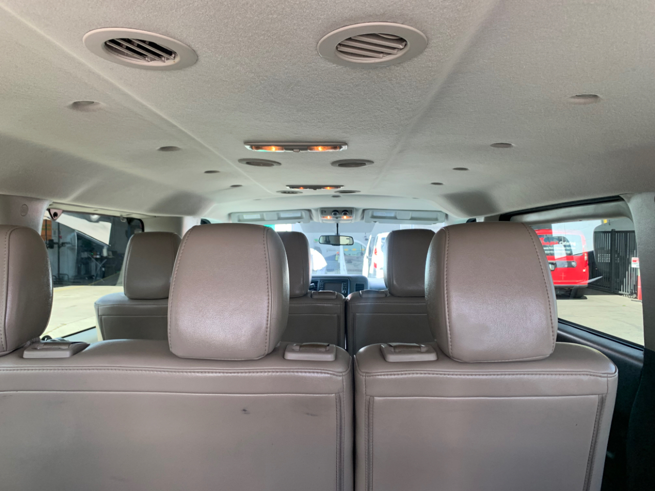 Nissan NV Passenger NV3500 HD SL V8 2019