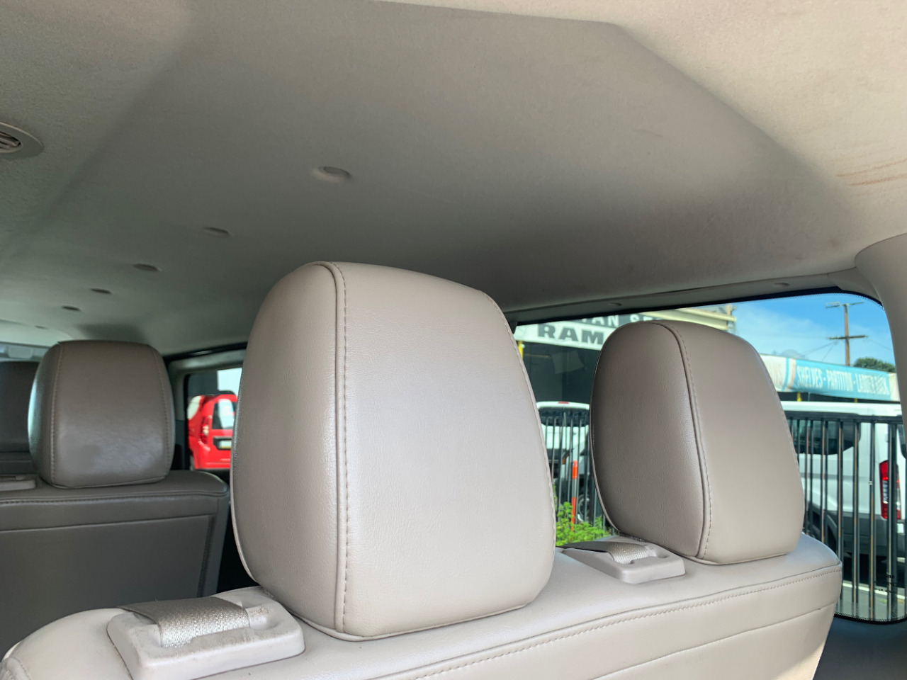 Nissan NV Passenger NV3500 HD SL V8 2019