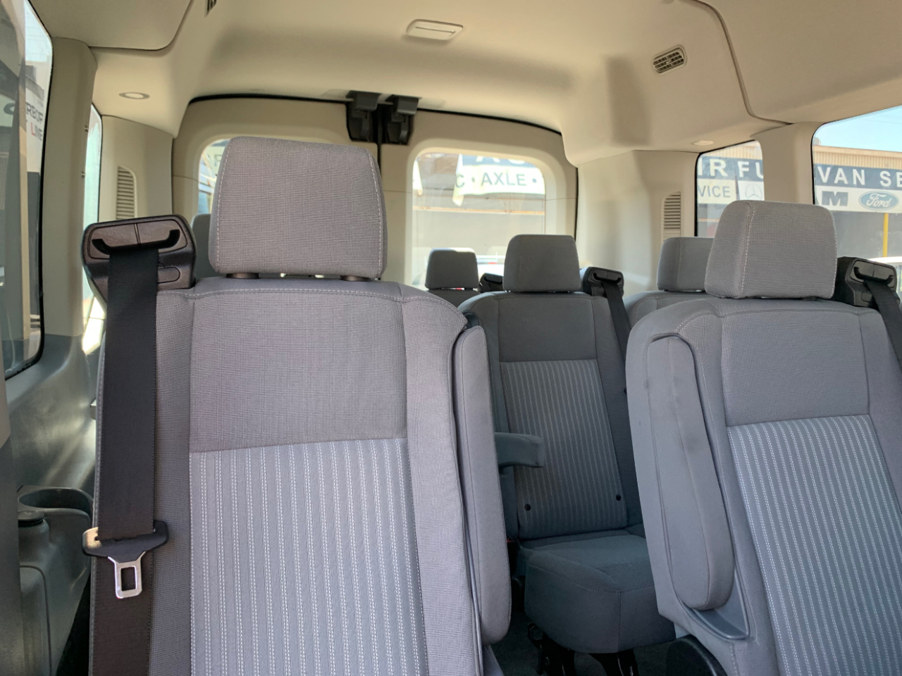 Ford Transit Passenger Wagon T-350 148" Med Roof XLT Sliding RH Dr 2018