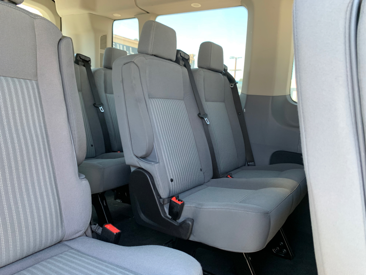 Ford Transit Passenger Wagon T-350 148" Med Roof XLT Sliding RH Dr 2018