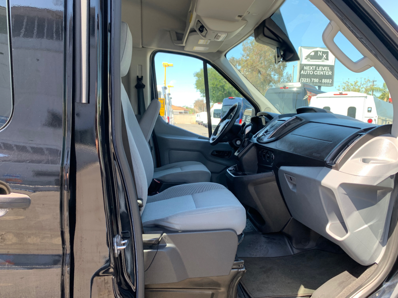 Ford Transit Passenger Wagon T-350 148" Med Roof XLT Sliding RH Dr 2018