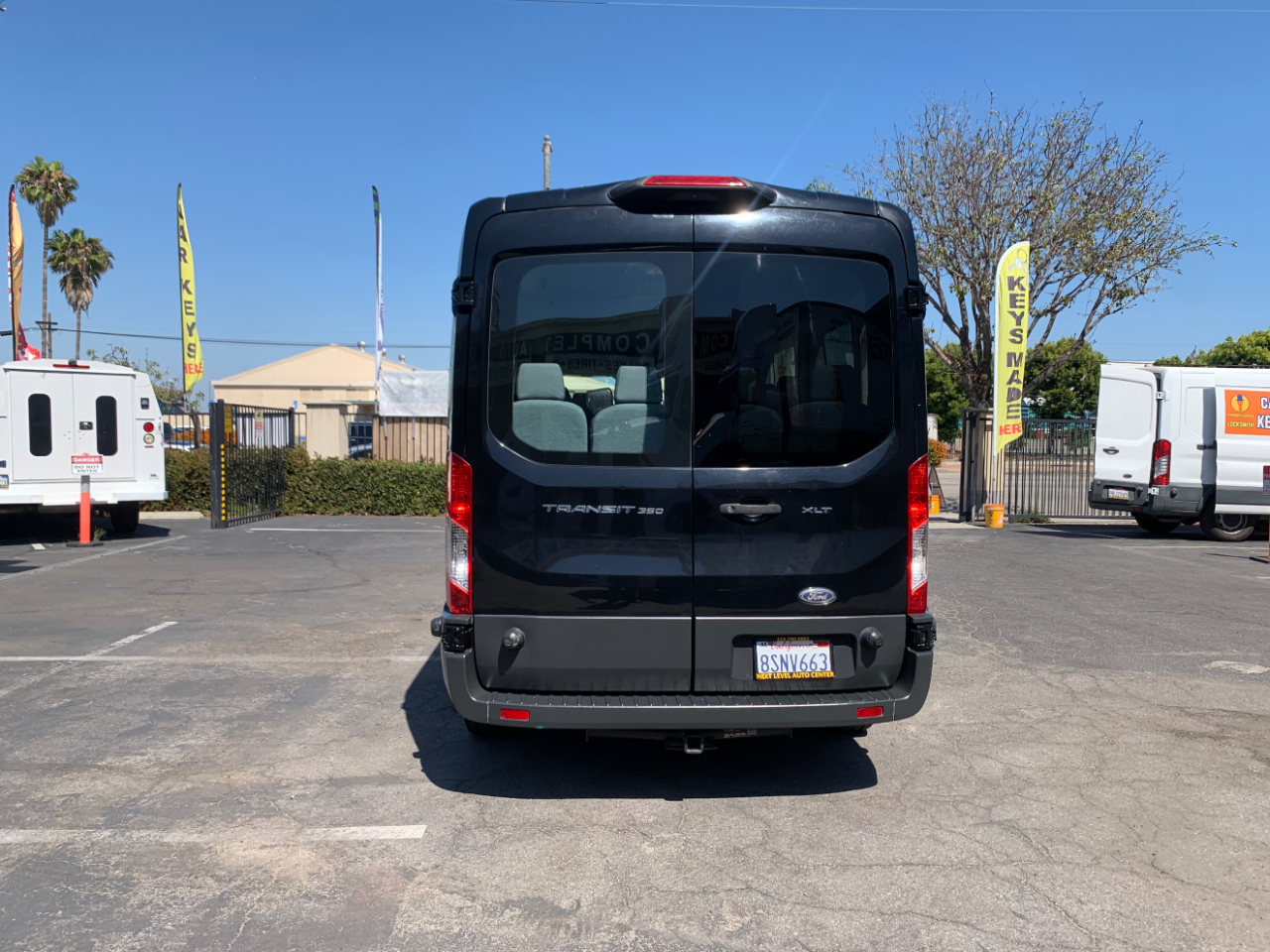 Ford Transit Passenger Wagon T-350 148" Med Roof XLT Sliding RH Dr 2018